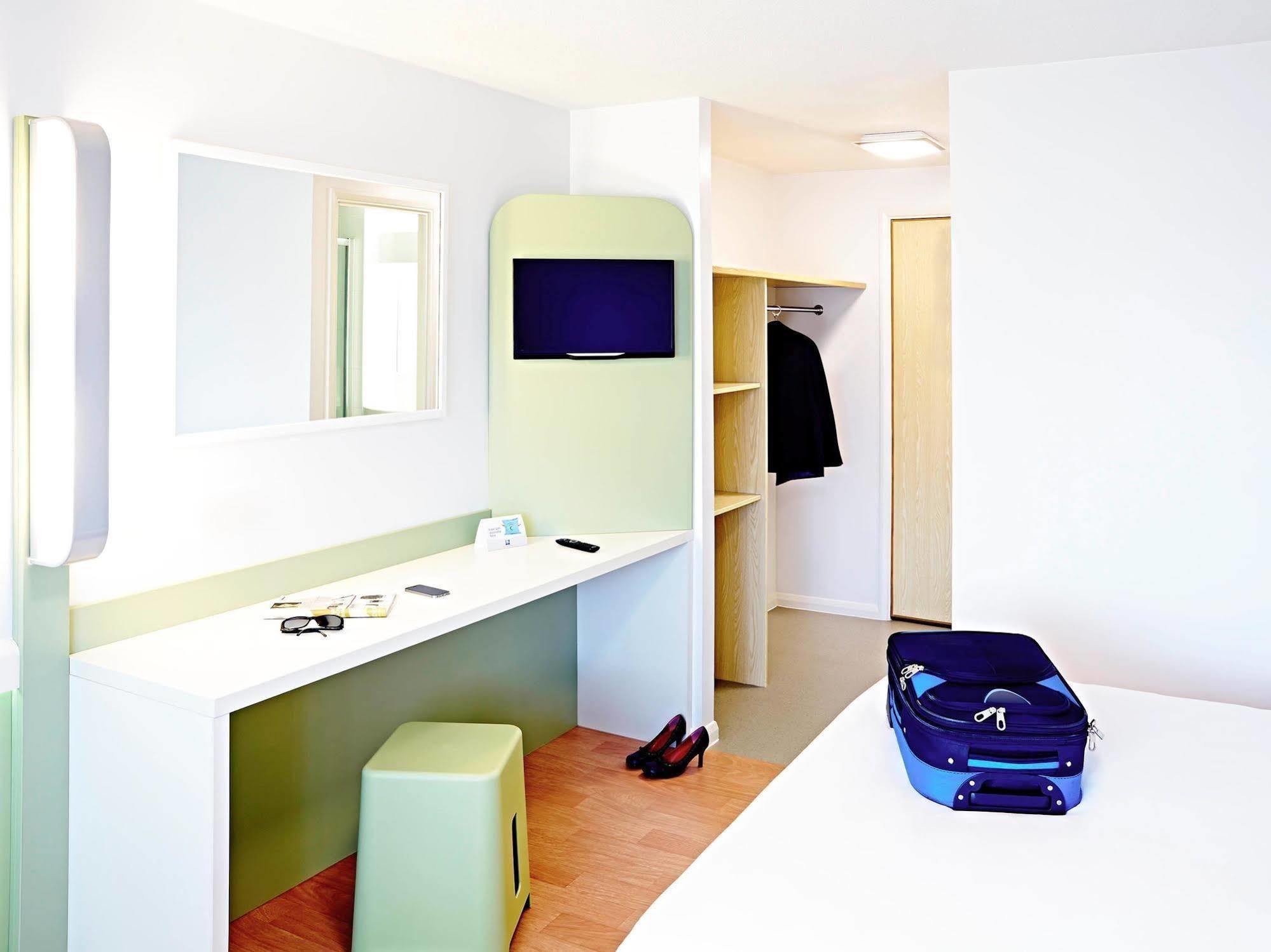 Ibis Budget Knutsford Buitenkant foto